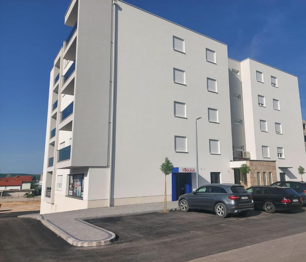Apartman San ポスシエ エクステリア 写真