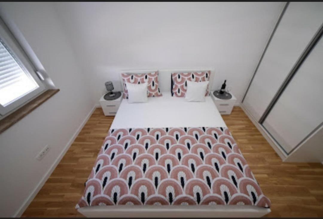Apartman San ポスシエ エクステリア 写真