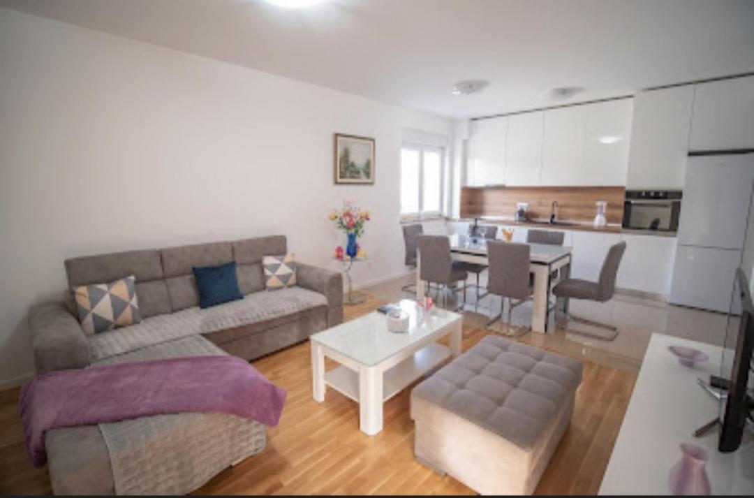Apartman San ポスシエ エクステリア 写真