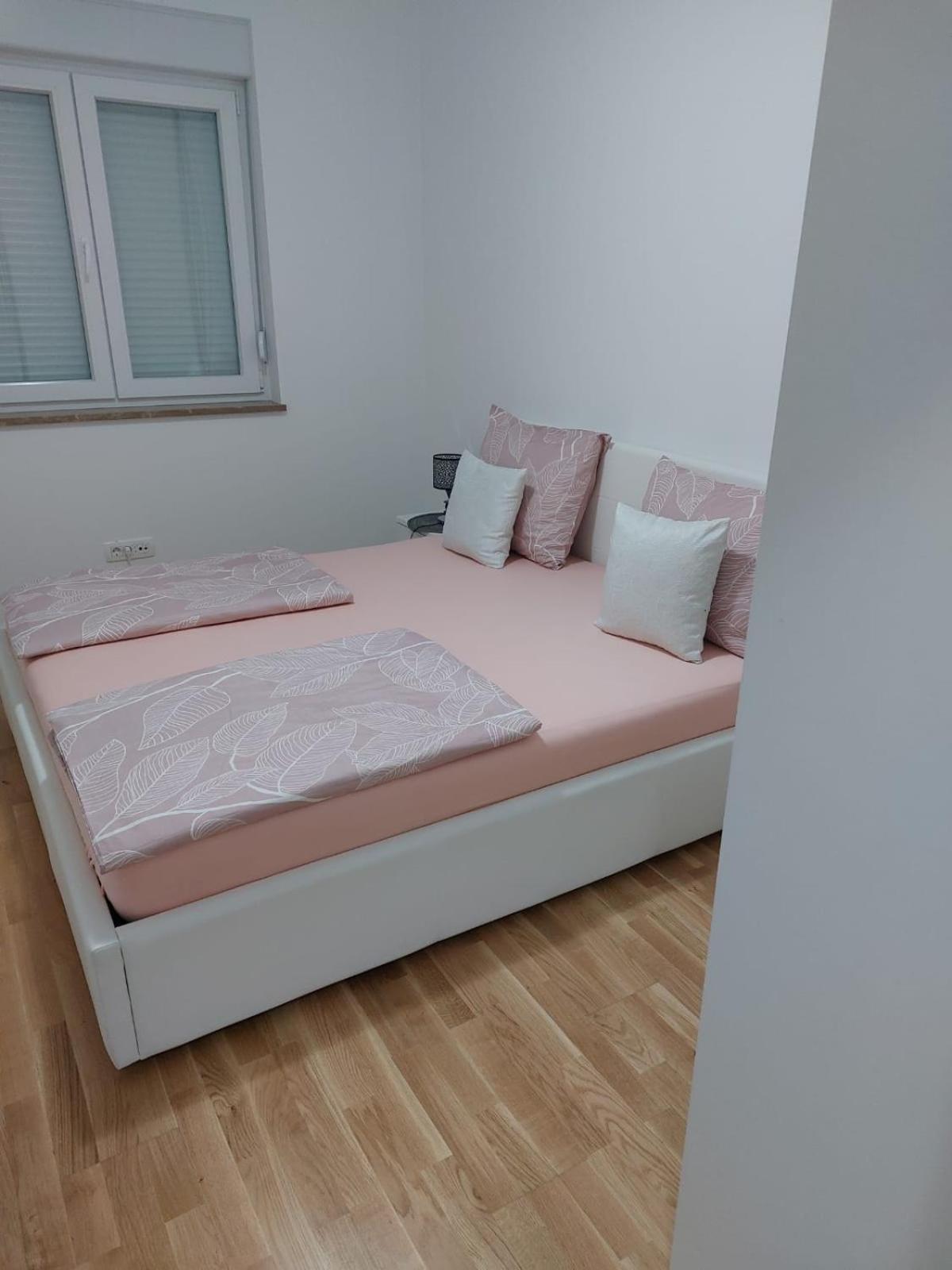 Apartman San ポスシエ エクステリア 写真