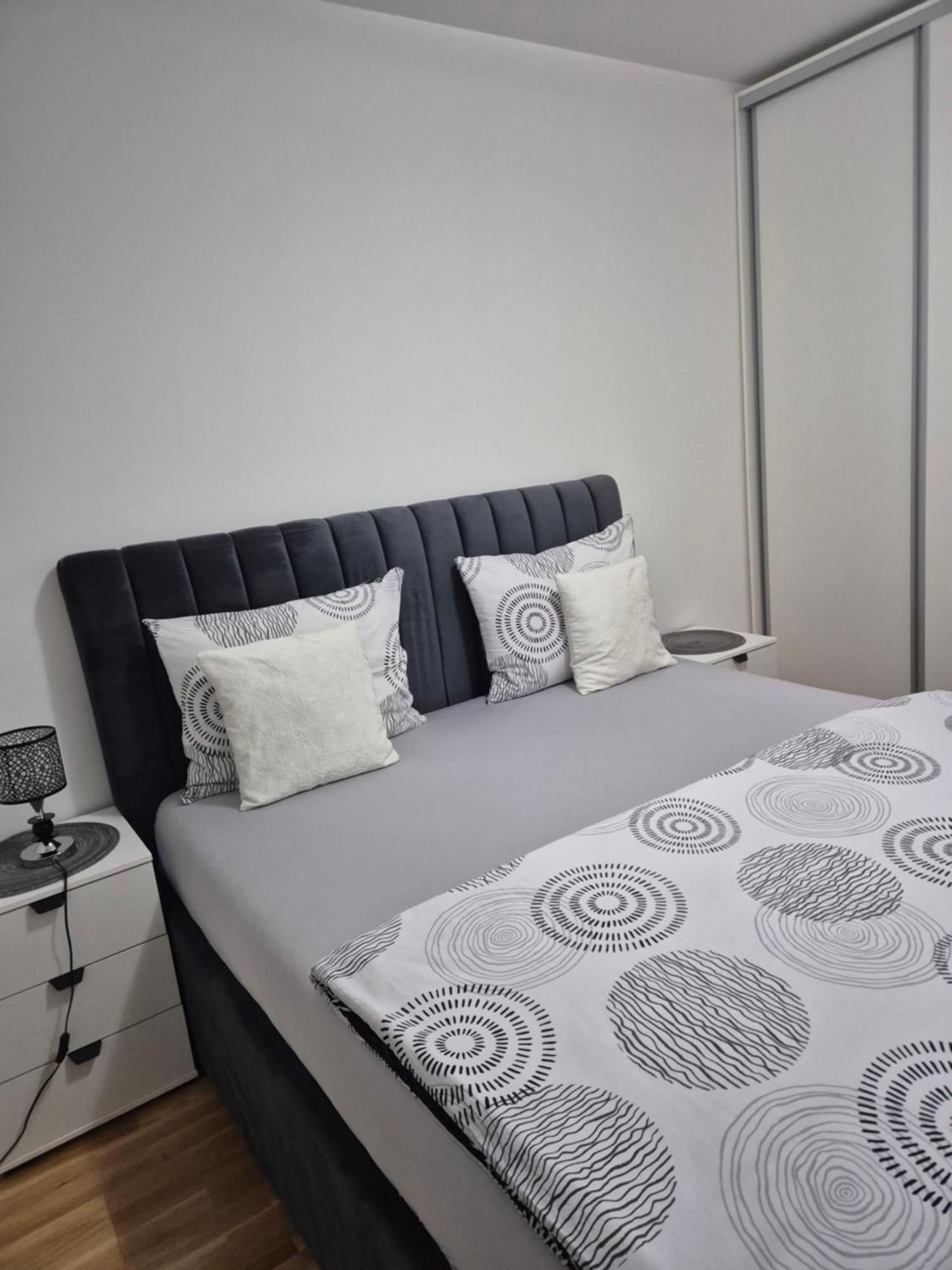 Apartman San ポスシエ エクステリア 写真